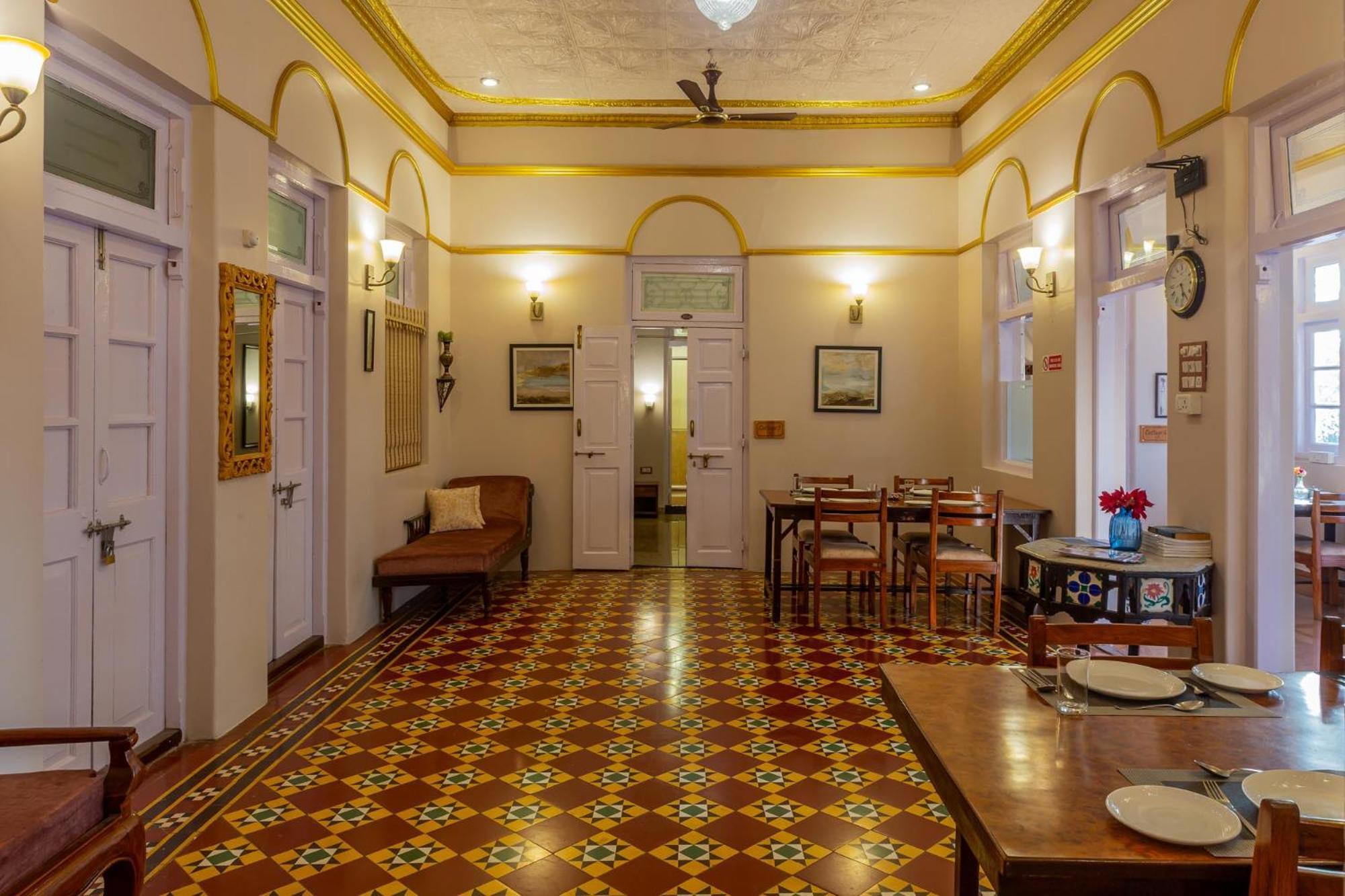Il Palazzo Villas Panchgani Exteriér fotografie